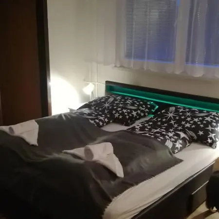 Flat3 With 2Bedrooms Wifi Ostrava Exterior photo