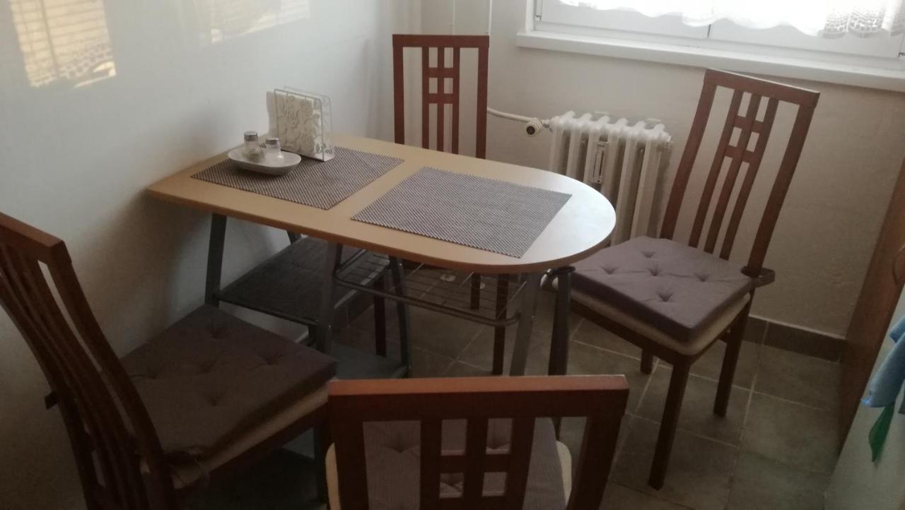 Flat3 With 2bedrooms Wifi * Ostrava